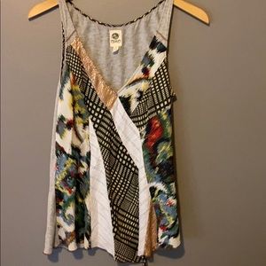 Pattern block sleeveless top
